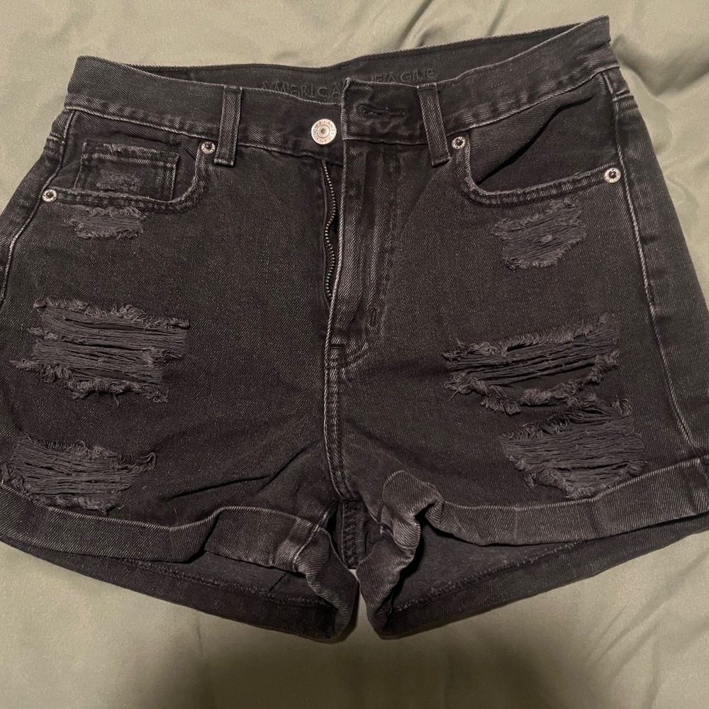 AE Mom Shorts